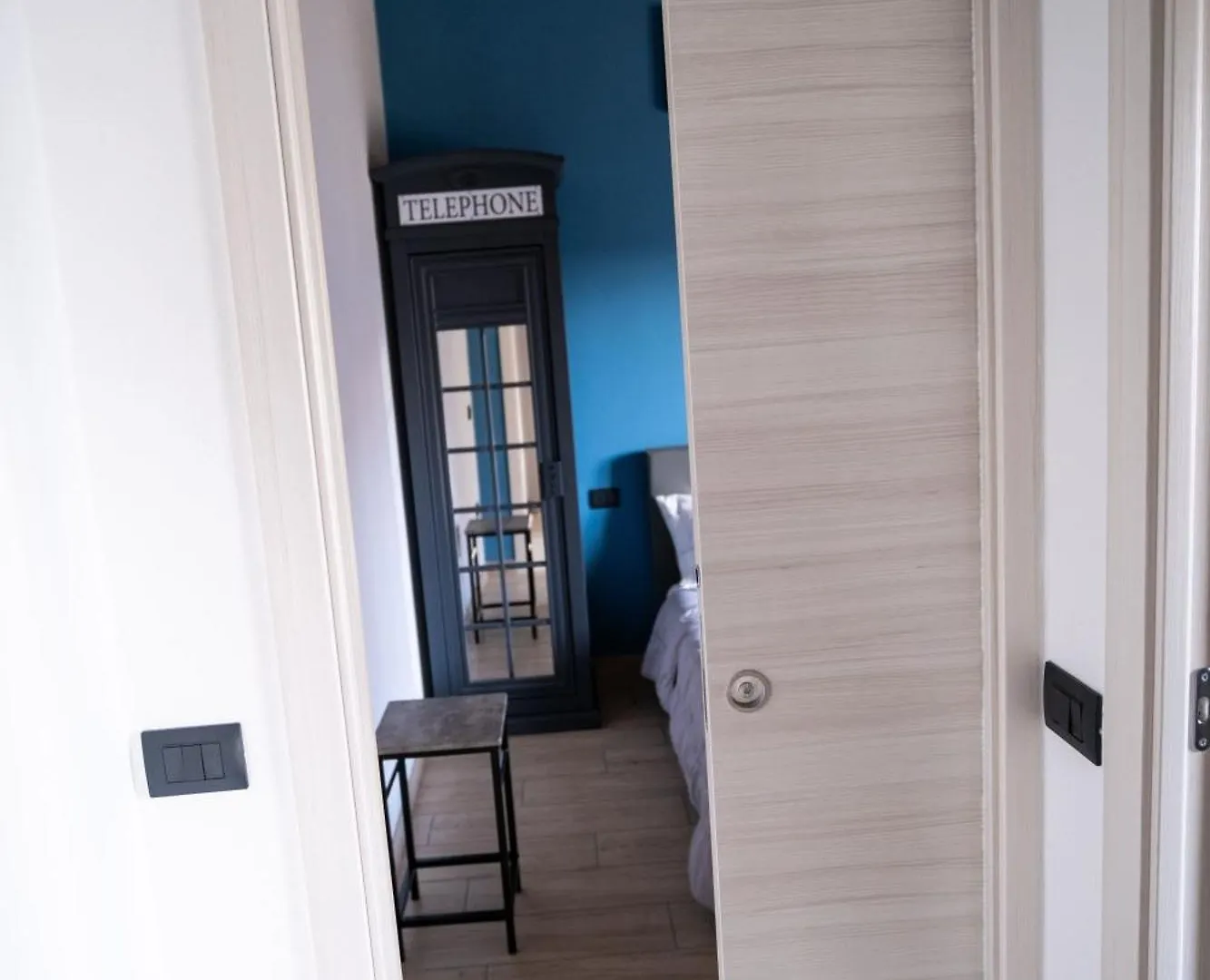 Hotel Domo San Leone Uta 0*,  Italia